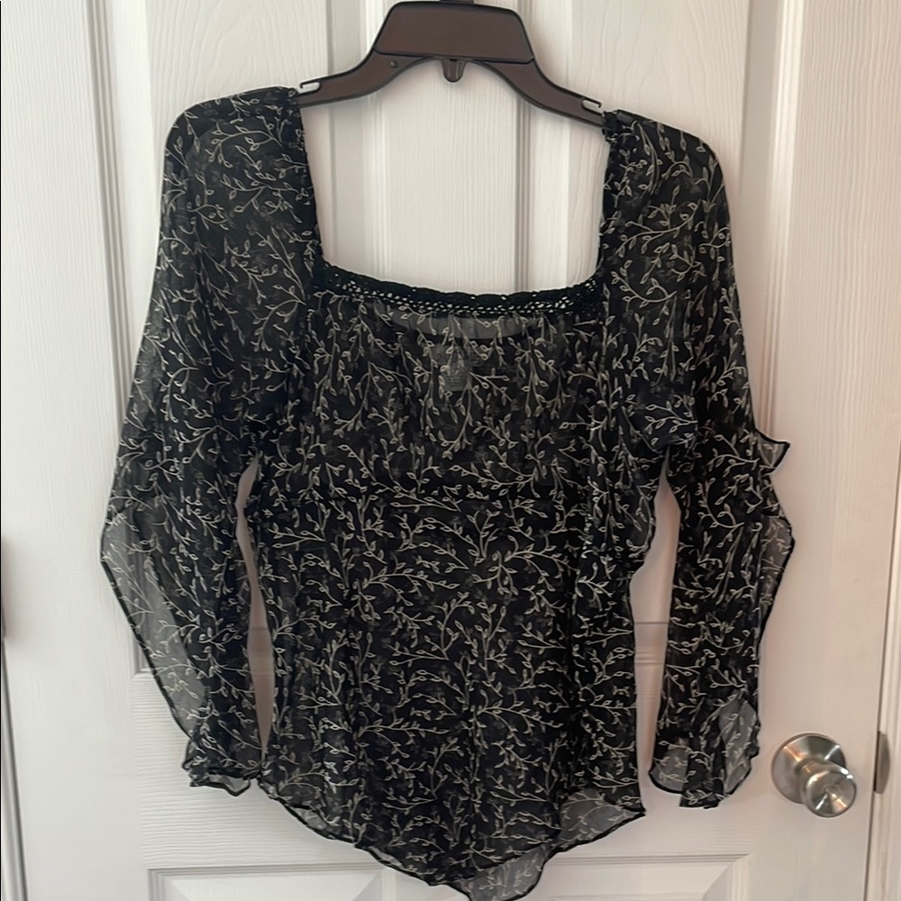 Tramp Black and White Flutter Sleeve Blouse